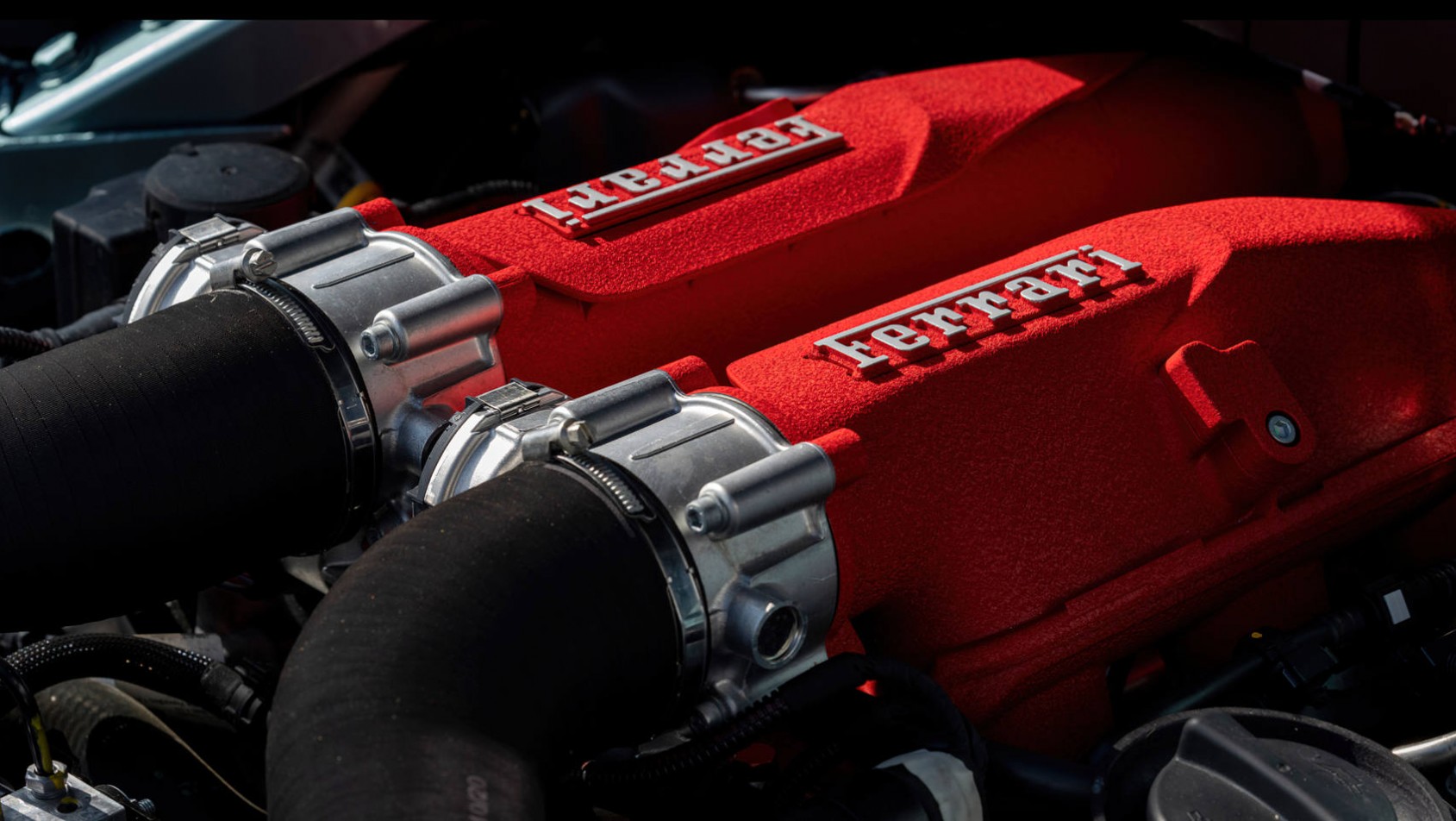 Ferrari Portofino M silnik