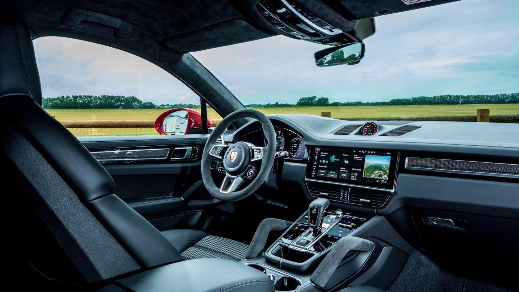 Porsche Cayenne - kabina LHD