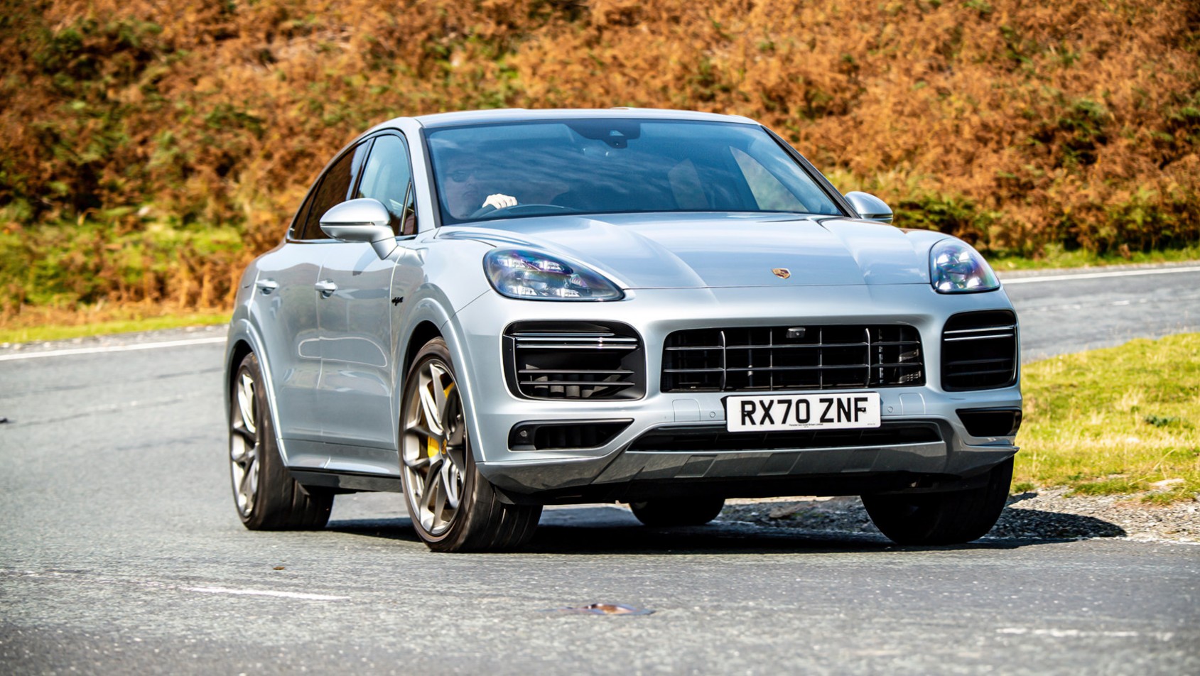 Porsche Cayenne Turbo S E-Hybrid przód