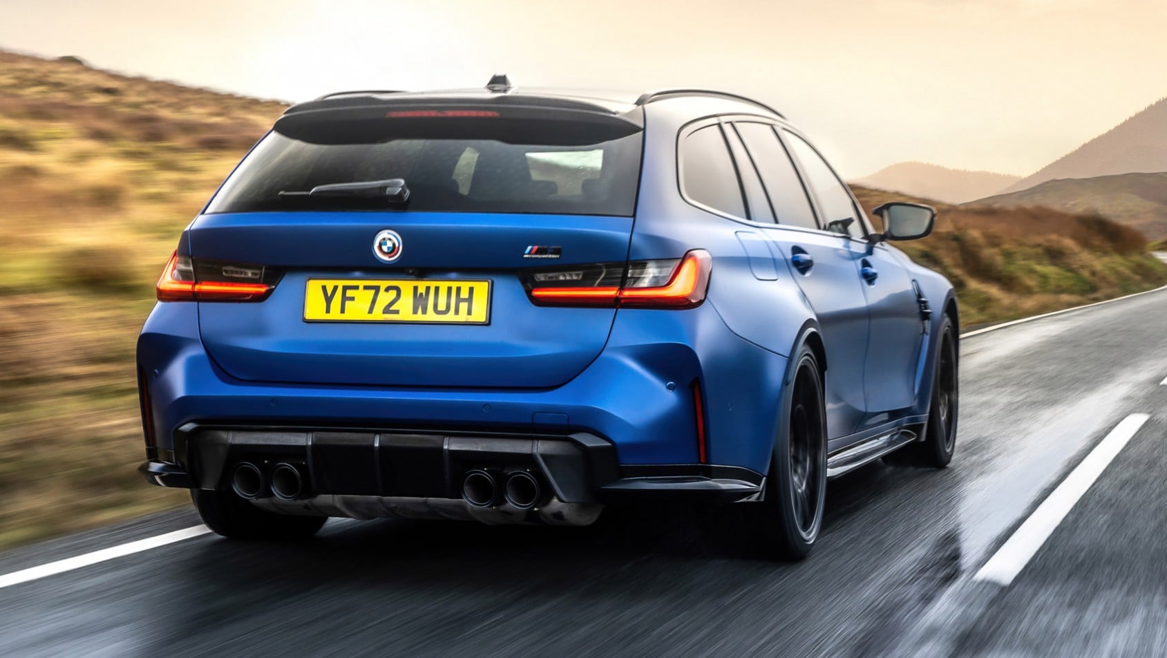 BMW M3 Touring prawy tył dynamiczne