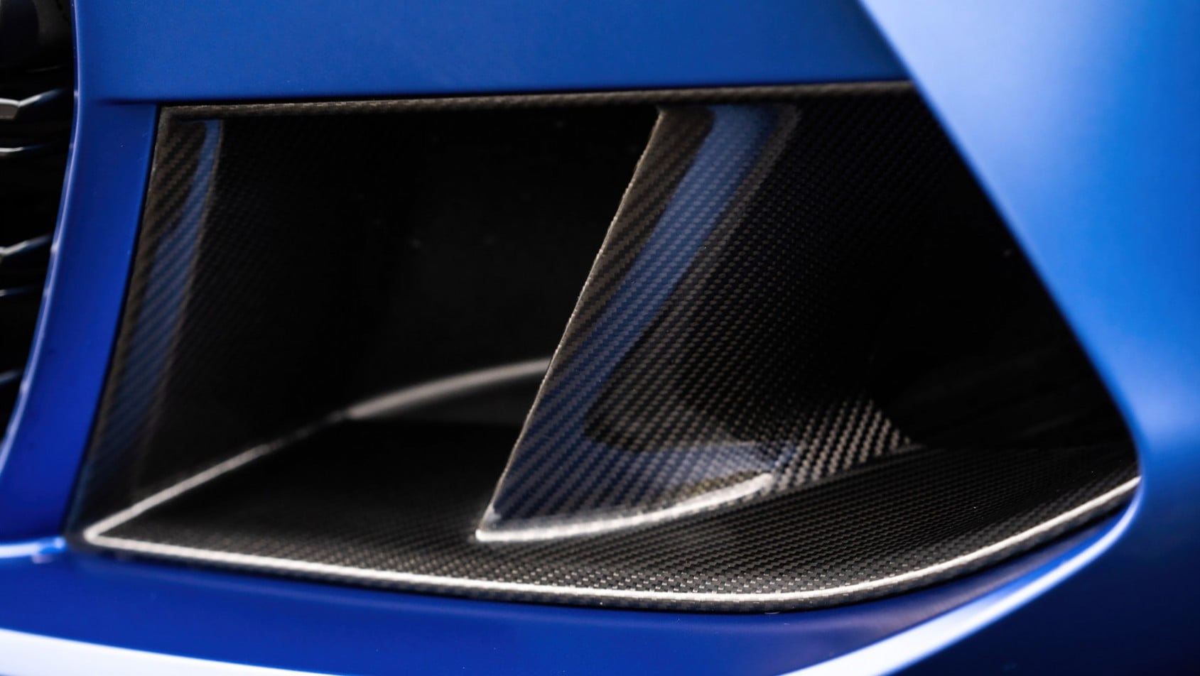 BMW M3 Touring detal wlot powietrza