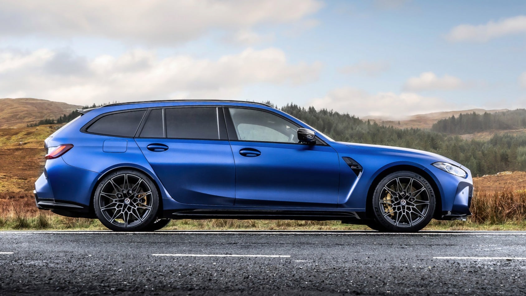 BMW M3 Touring profil prawy