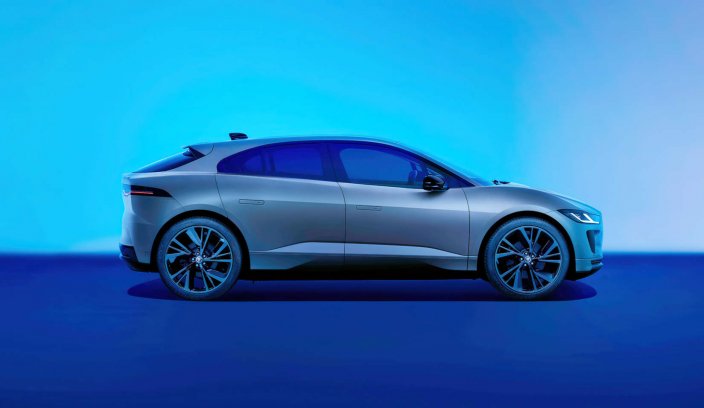 Jaguar I-Pace 400 Sport lifting