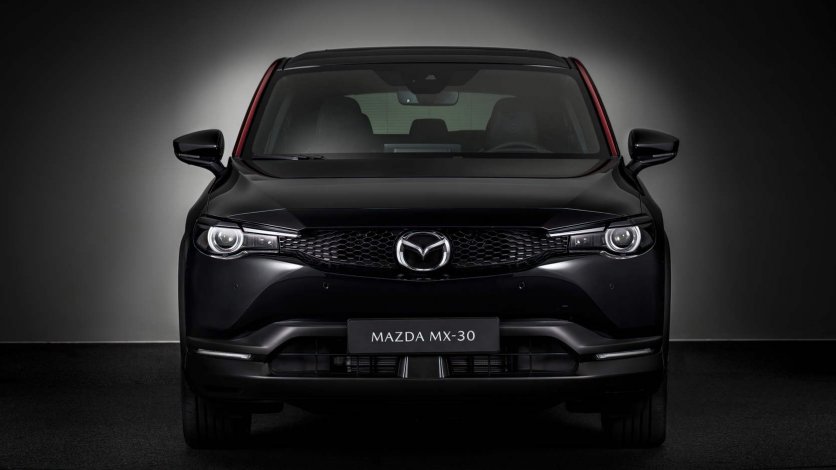 Debiutuje Mazda MX-30 E-Skyactiv R-EV z Wanklem pod maską