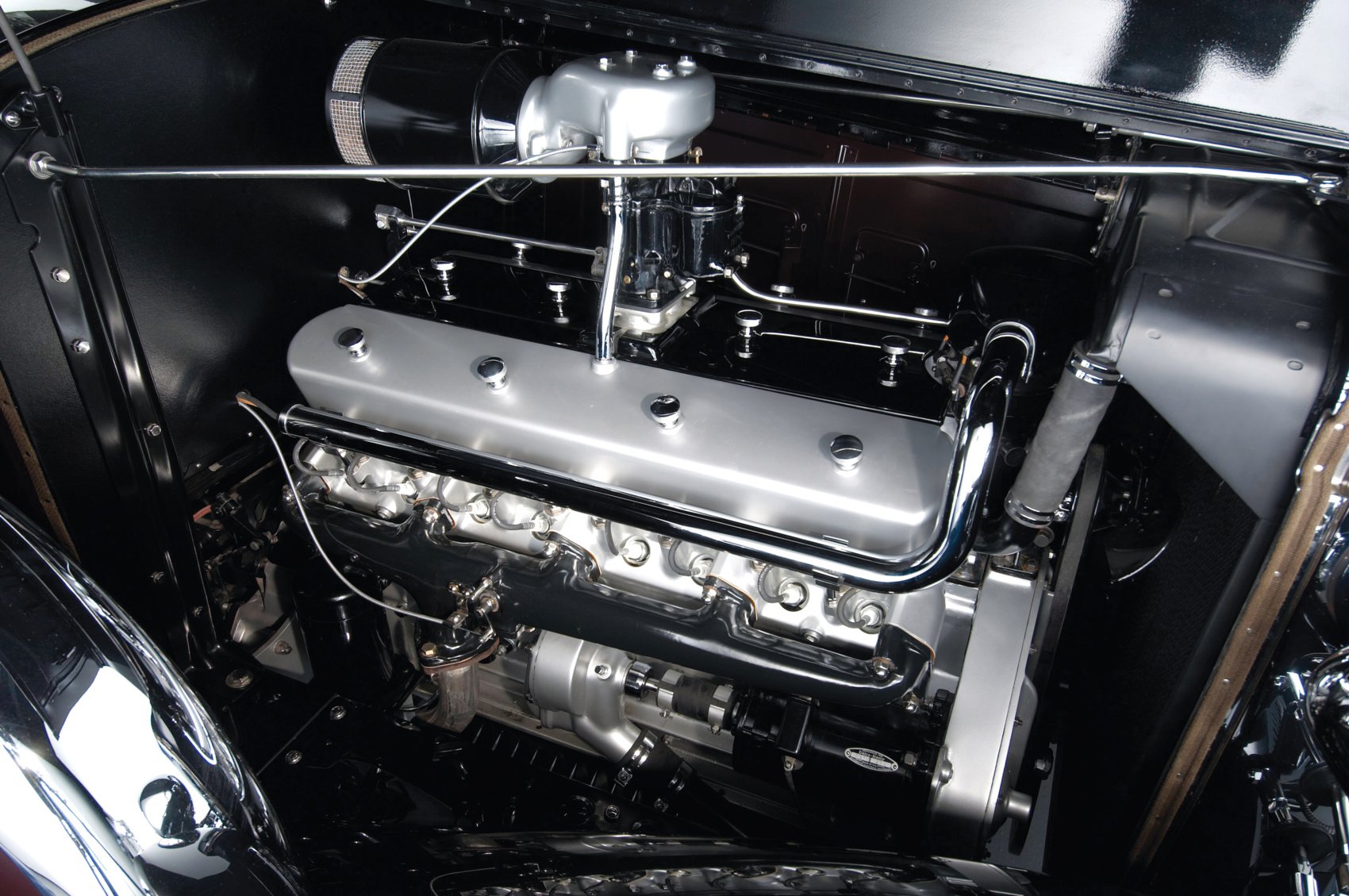 marmon sixteen limousine silnik V16