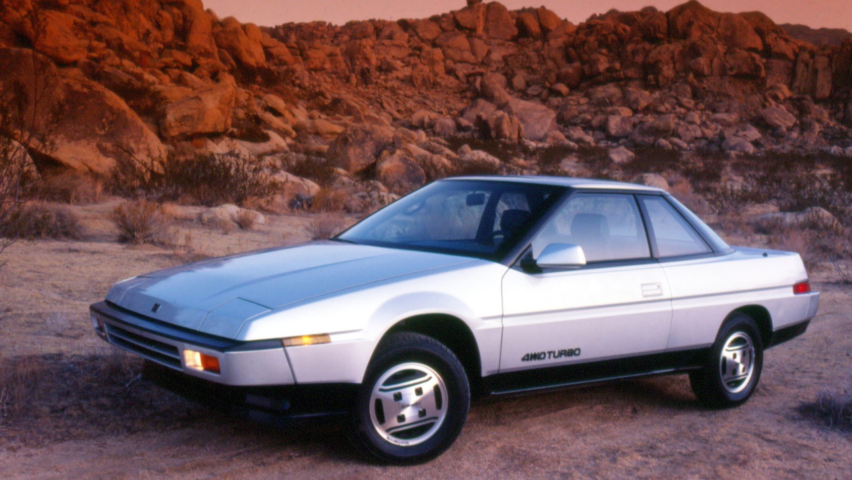 Subaru XT Subaru XT lewy przód