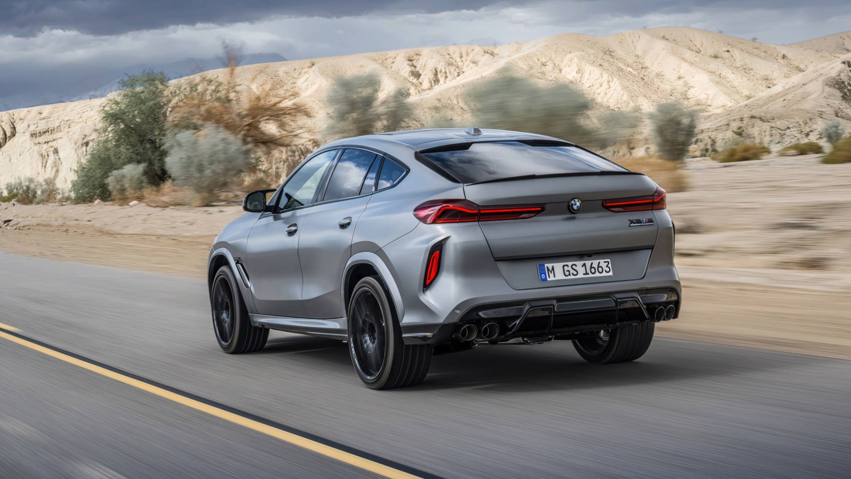 BMW X6 M 2023 BMW X6 M Competition tył dynamiczne
