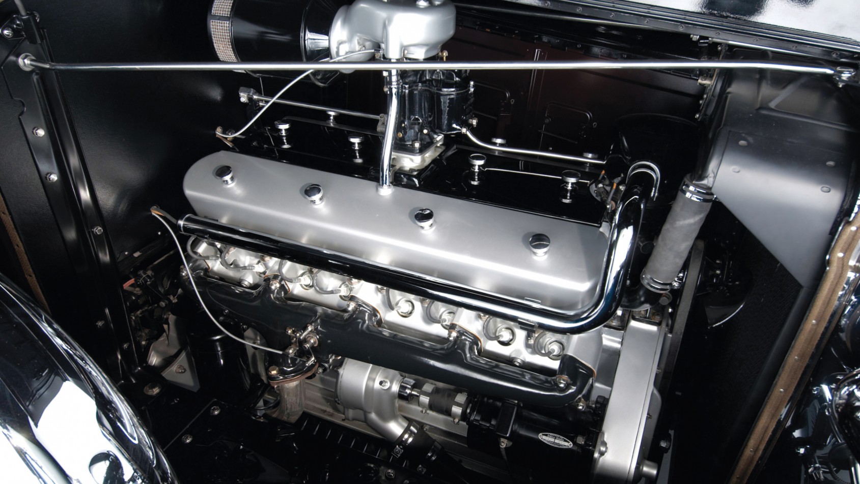 marmon sixteen limousine silnik V16