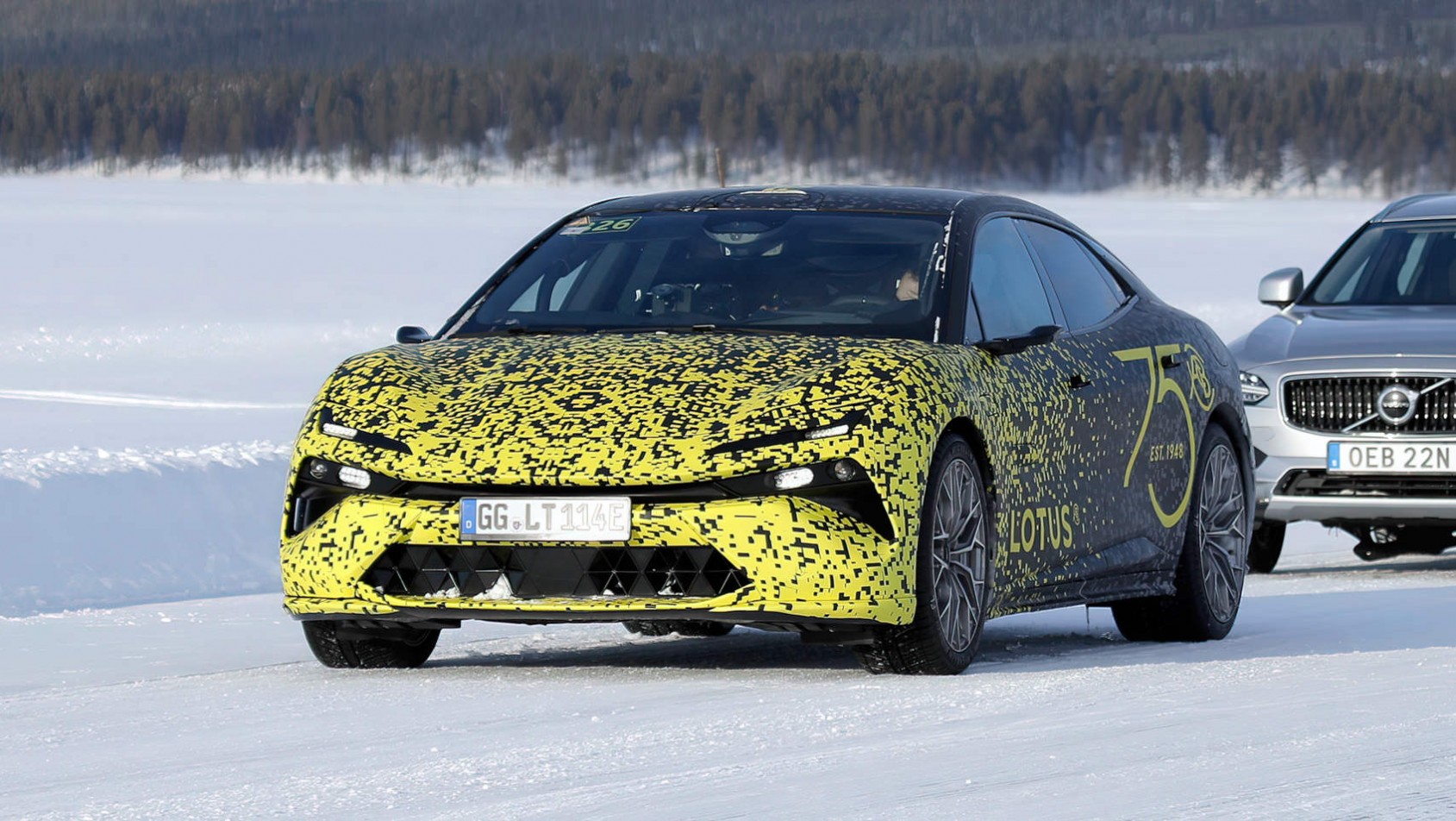 Lotus Emeya spyshot reflektory