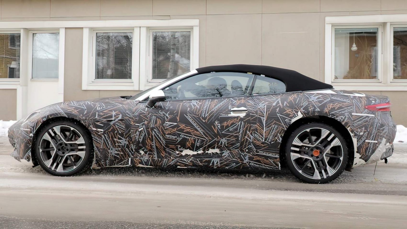 Maserati GranCabrio Folgore spyshot profil lewy