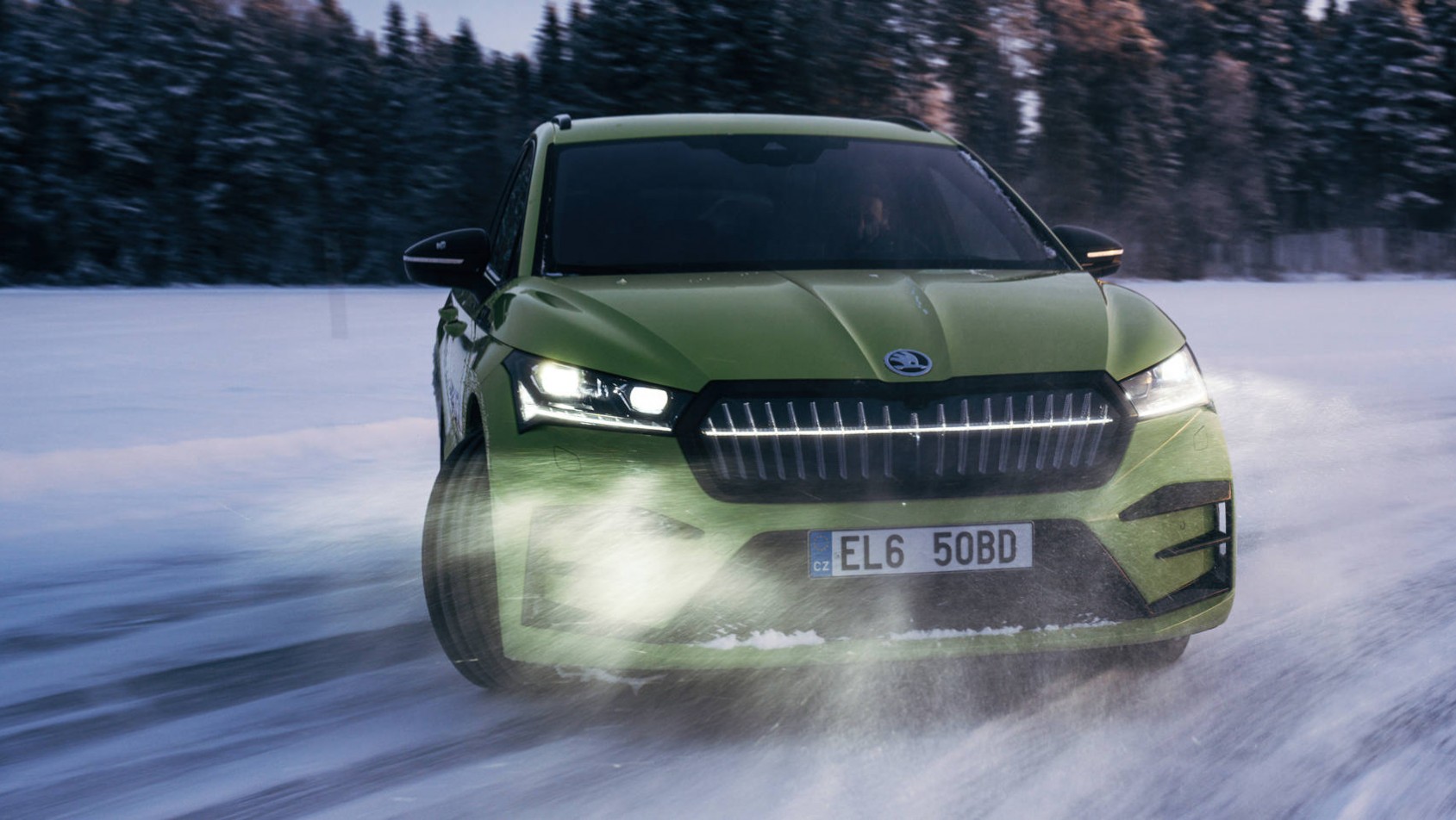 Rekord Guinnessa Evo i Skody Enyaq RS przód