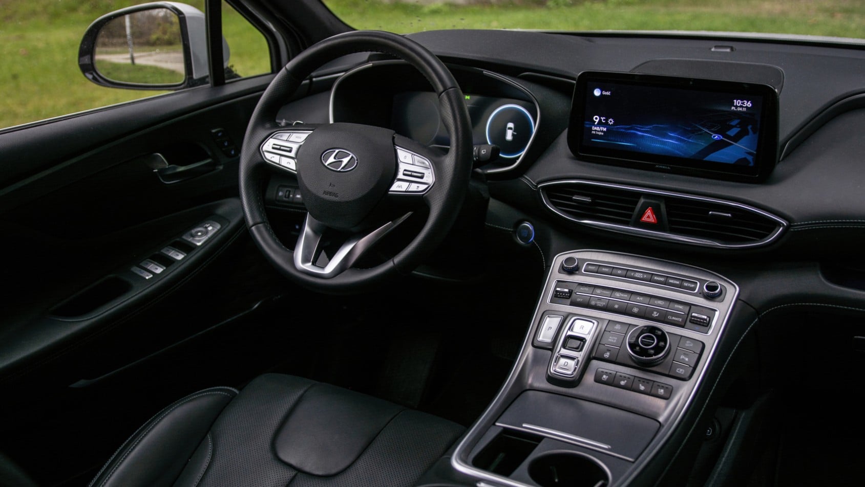 Hyundai Santa Fe PHEV kokpit