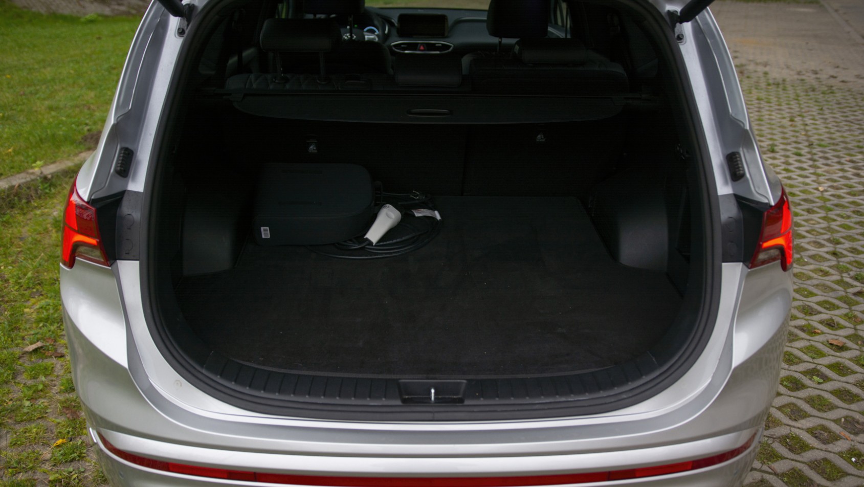 Hyundai Santa Fe PHEV bagażnik