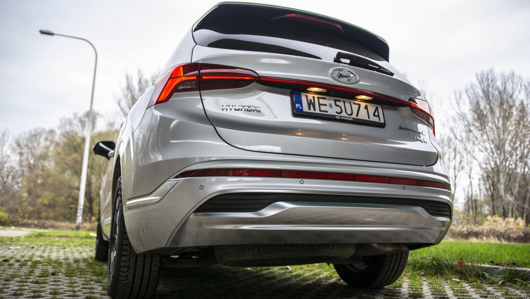 Hyundai Santa Fe PHEV tylny zderzak