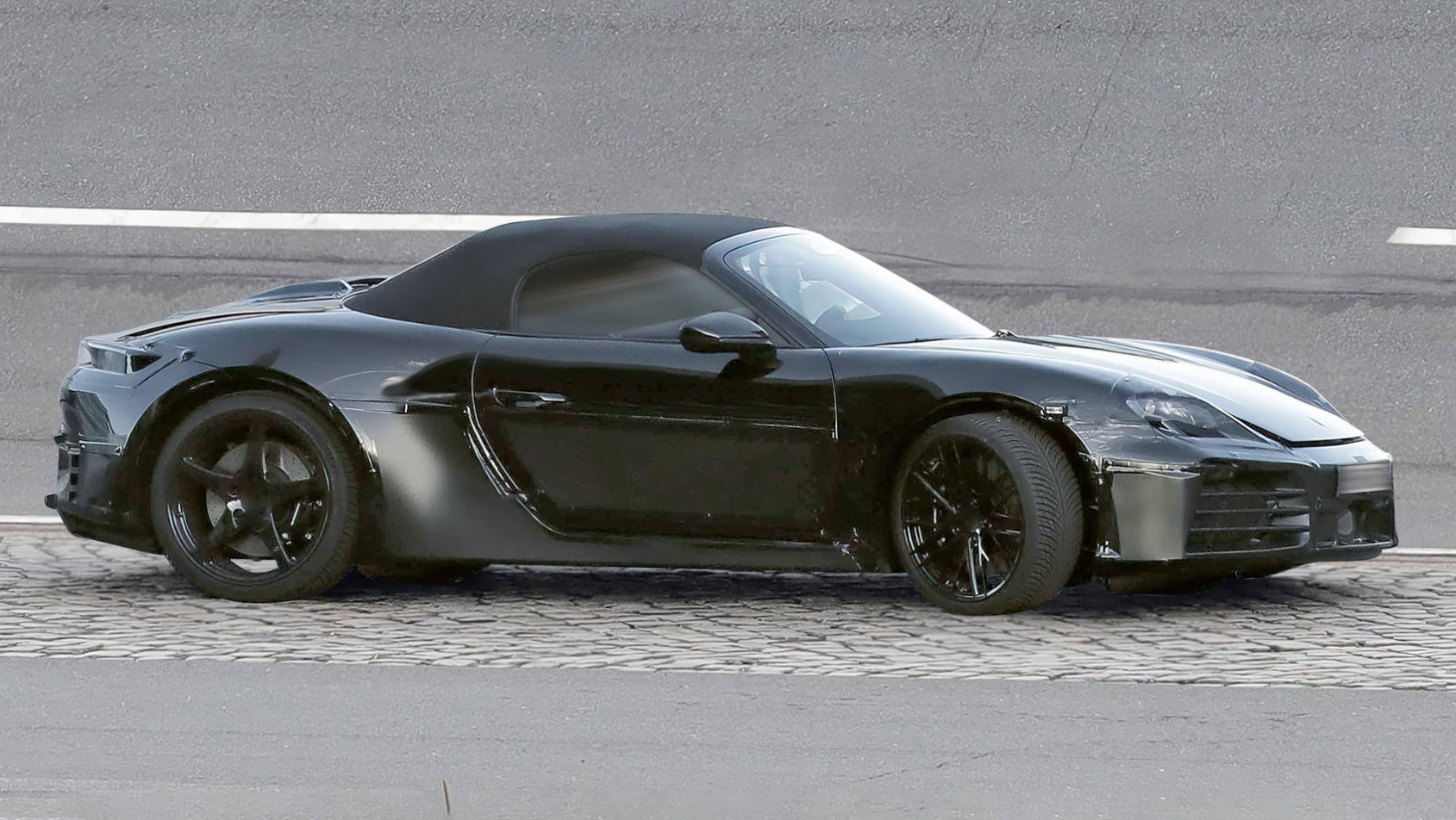 Porsche Boxster EV prawy bok