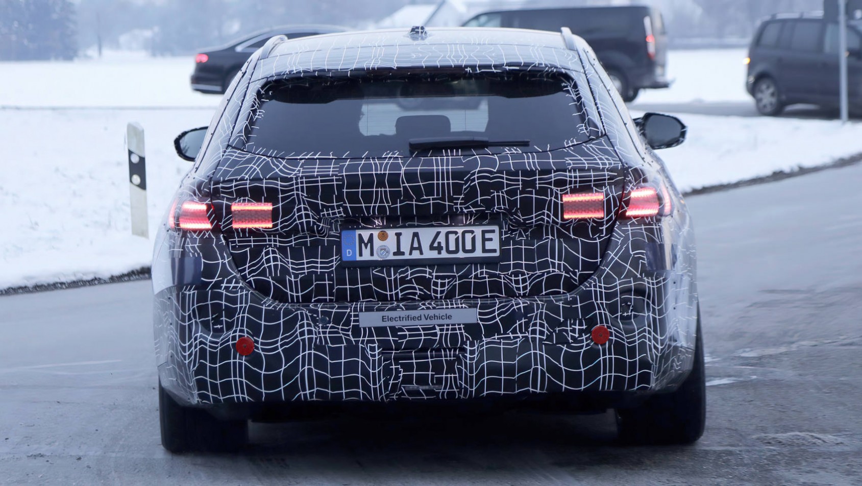 2023 BMW i5 Touring spyshot bagażnik