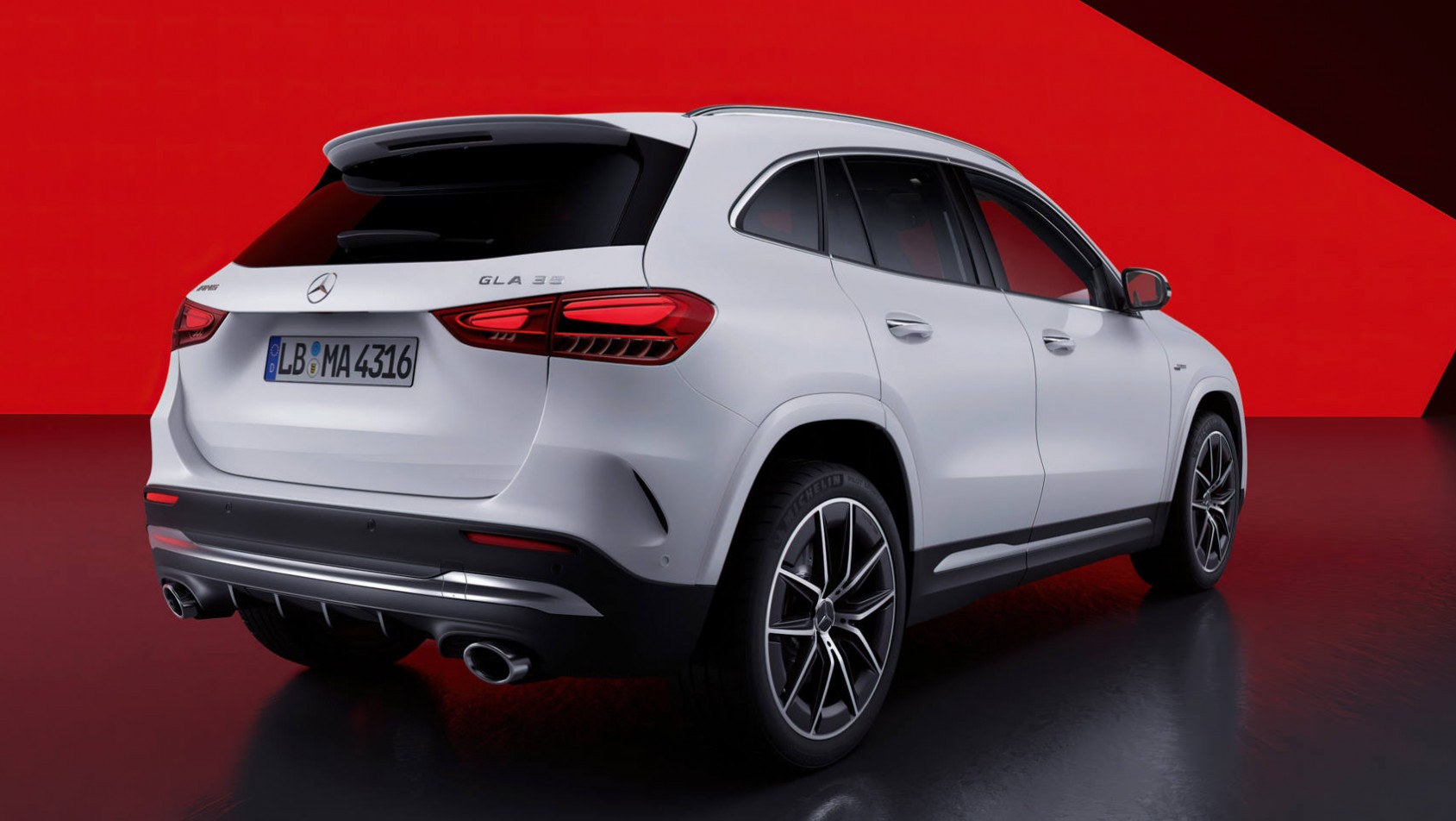 Mercedes GLA 2023 Mercedes-AMG GLA 35 tył