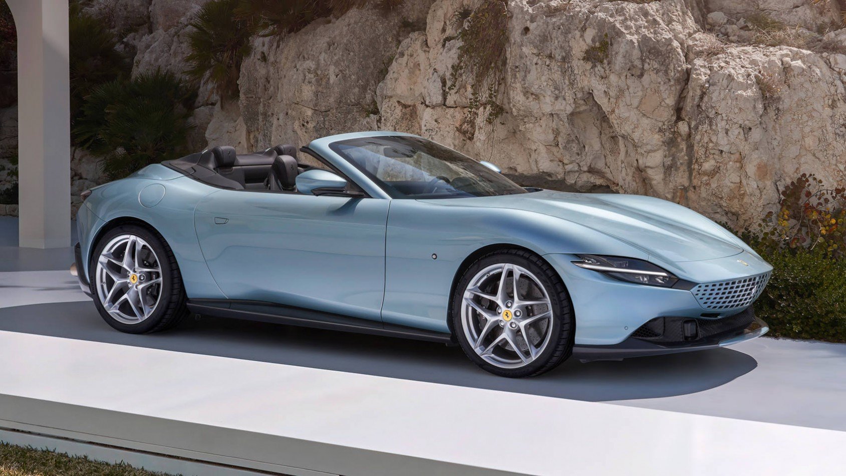 Ferrari Roma Ferrari Roma Spider profil prawy