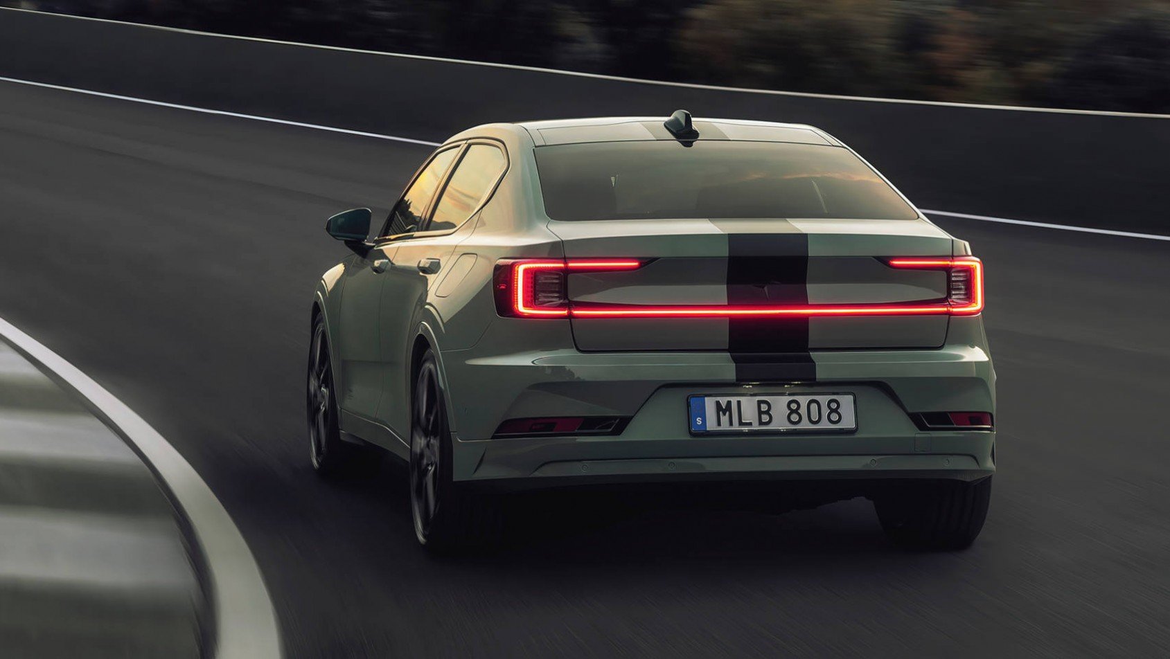 Polestar 2 BST Edition 230 tylne lampy