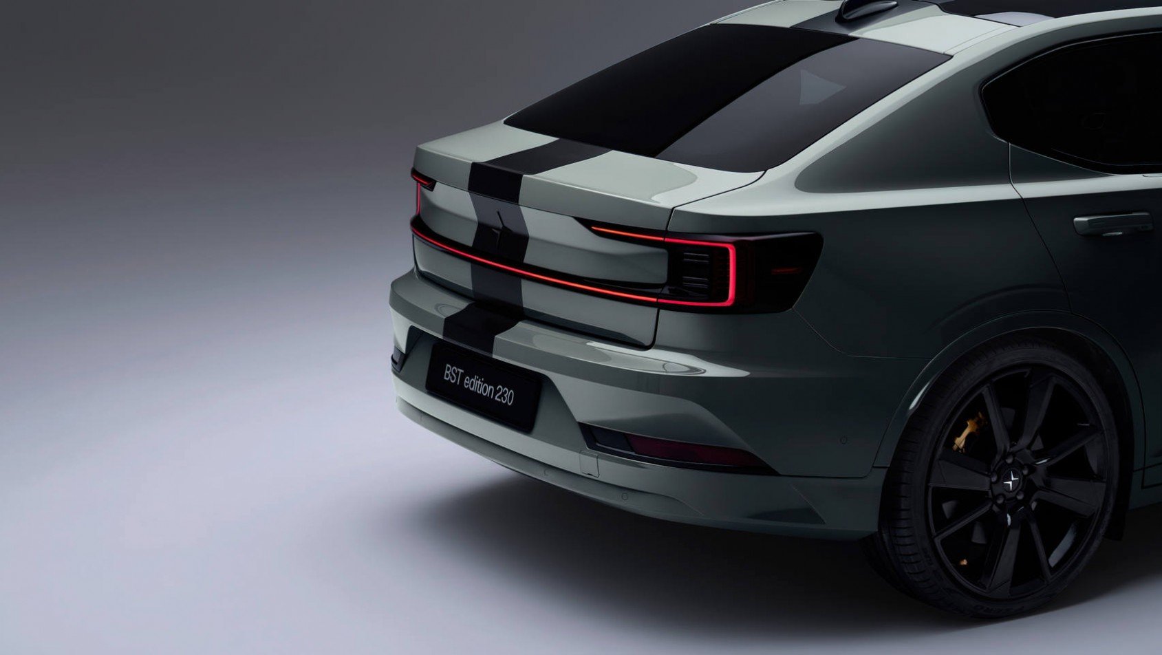 Polestar 2 BST Edition 230 tył sylwetka