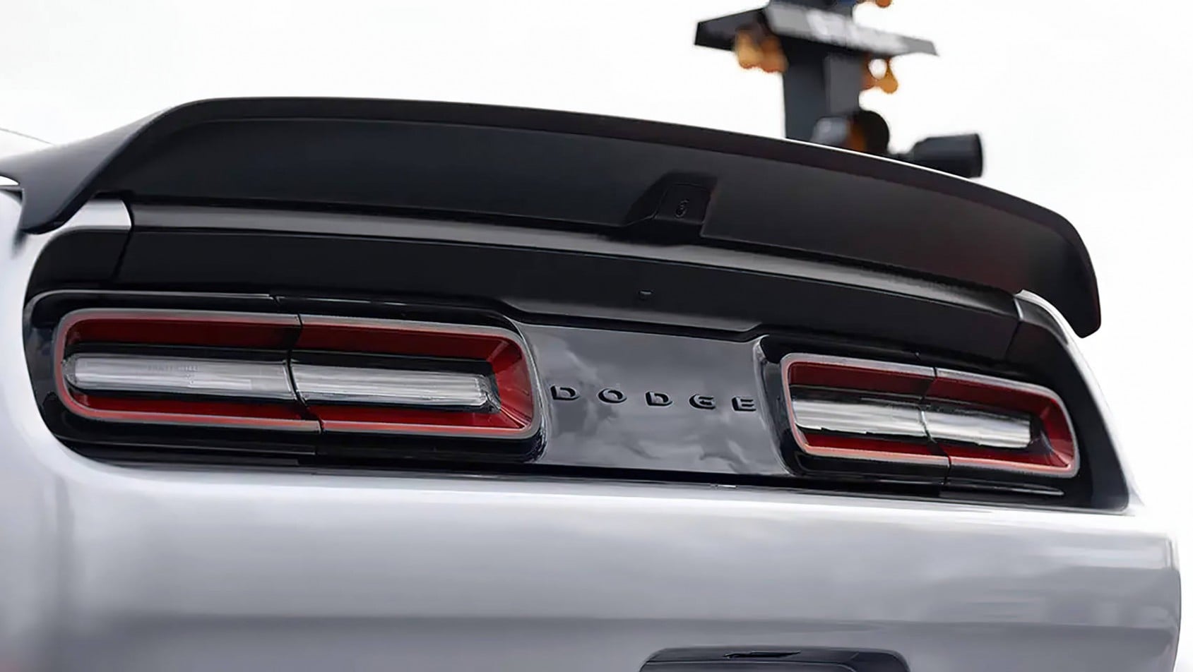 Dodge Challenger SRT Demon 170 spoiler