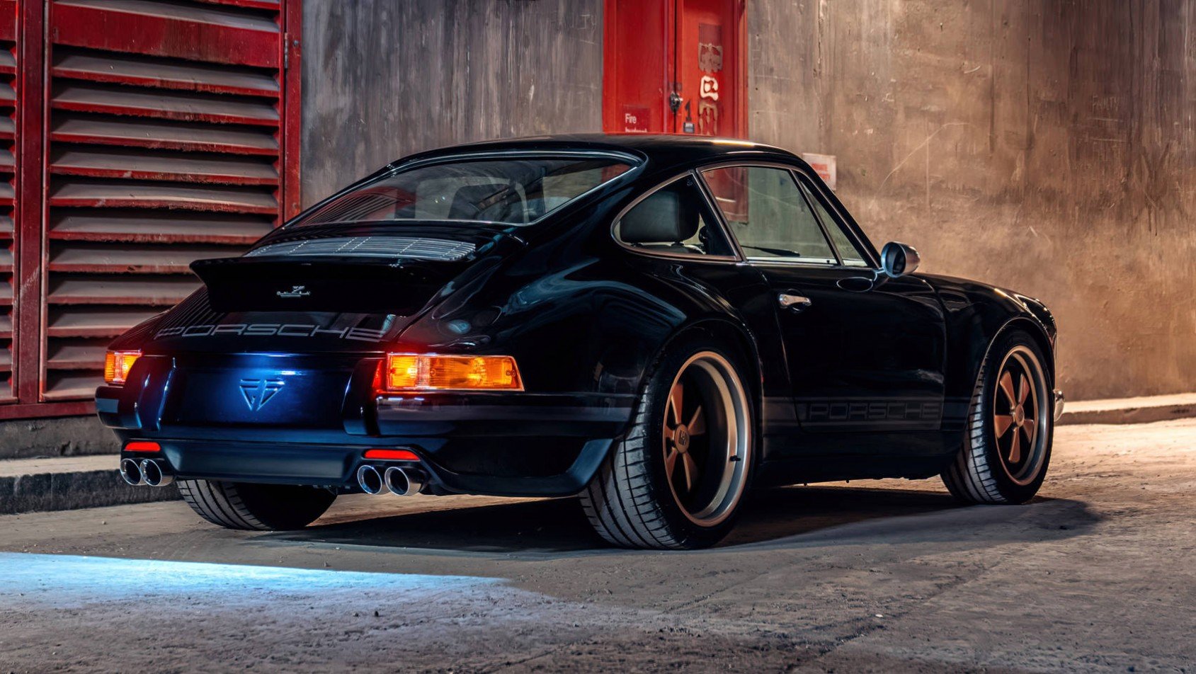 Porsche 911 Porsche 911 ITA001 by Theon Design tył statyczne