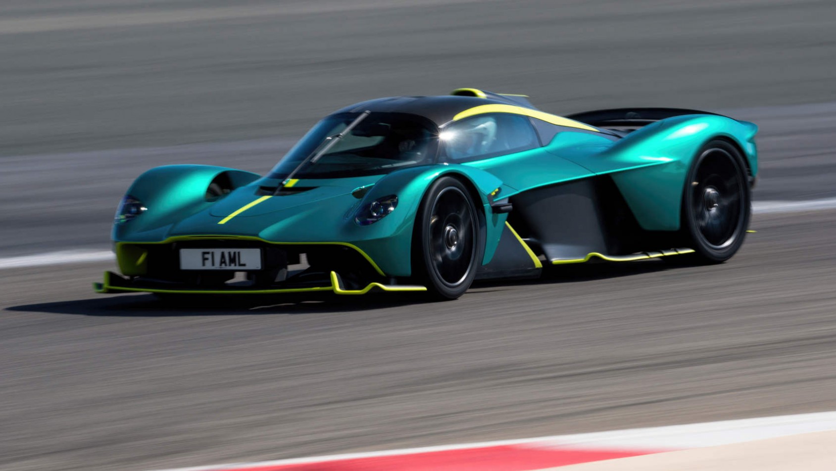 Aston Martin Valkyrie Aston Martin Valkyrie test na torze