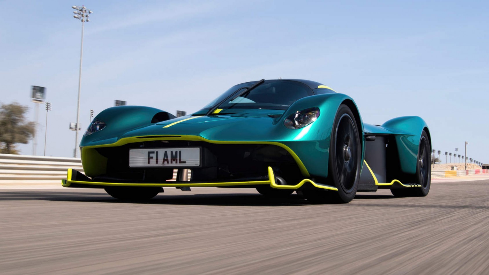 Aston Martin Valkyrie Aston Martin Valkyrie test EVO magazine