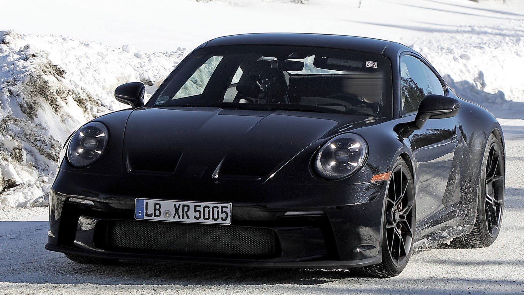 Porsche 911 GT3 2024 Porsche 911 992.2 GT3 Touring spyshot przód