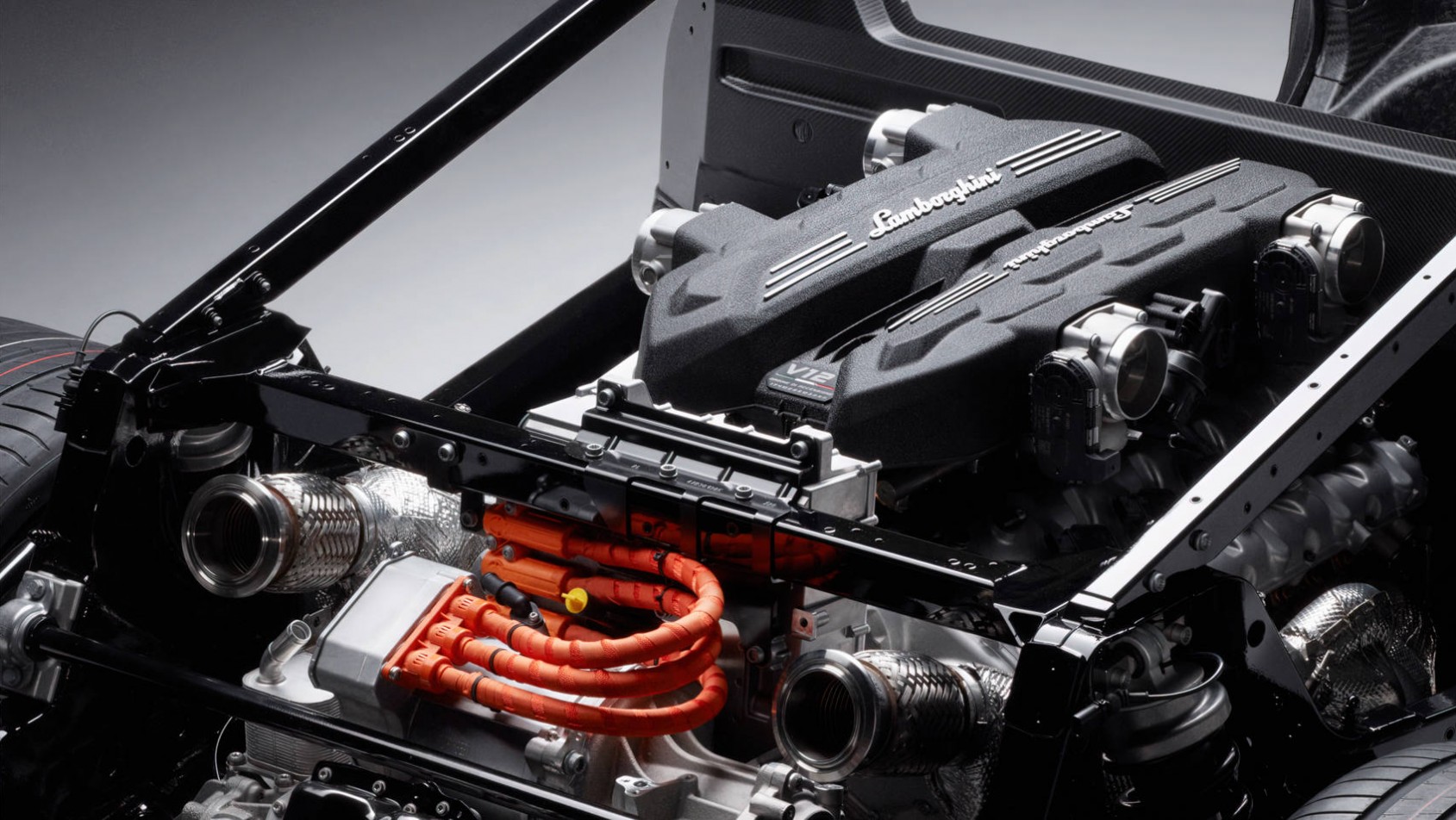 Lamborghini Revuelto hybryda