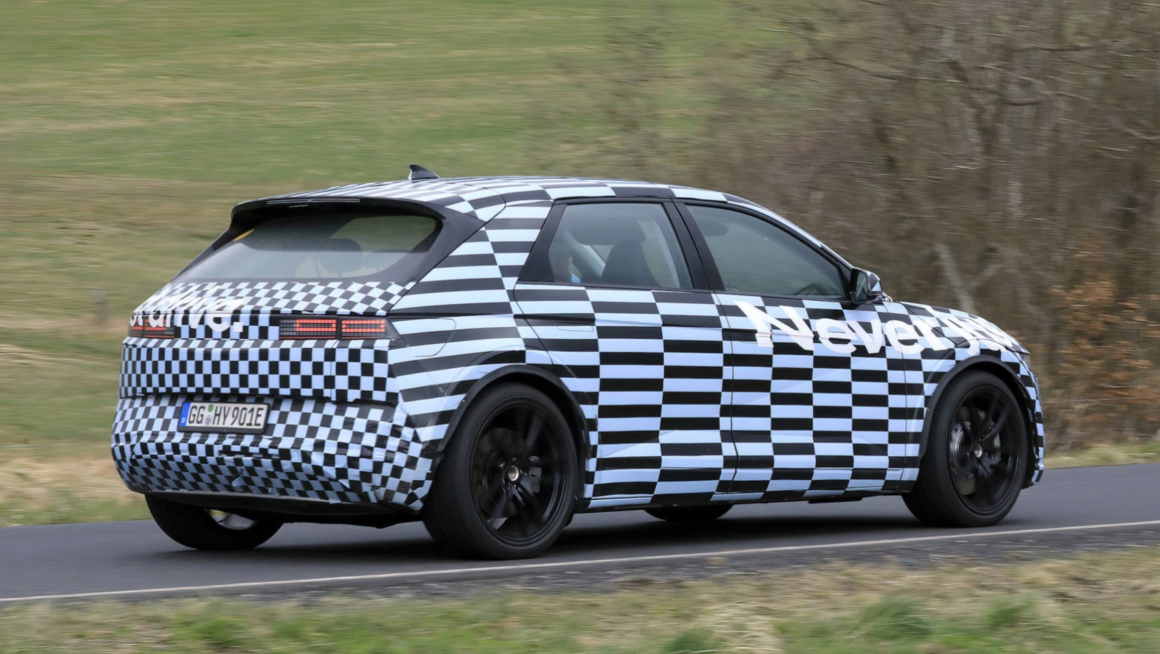 Hyundai Ioniq 5 Hyundai Ioniq 5 N w maskowaniu