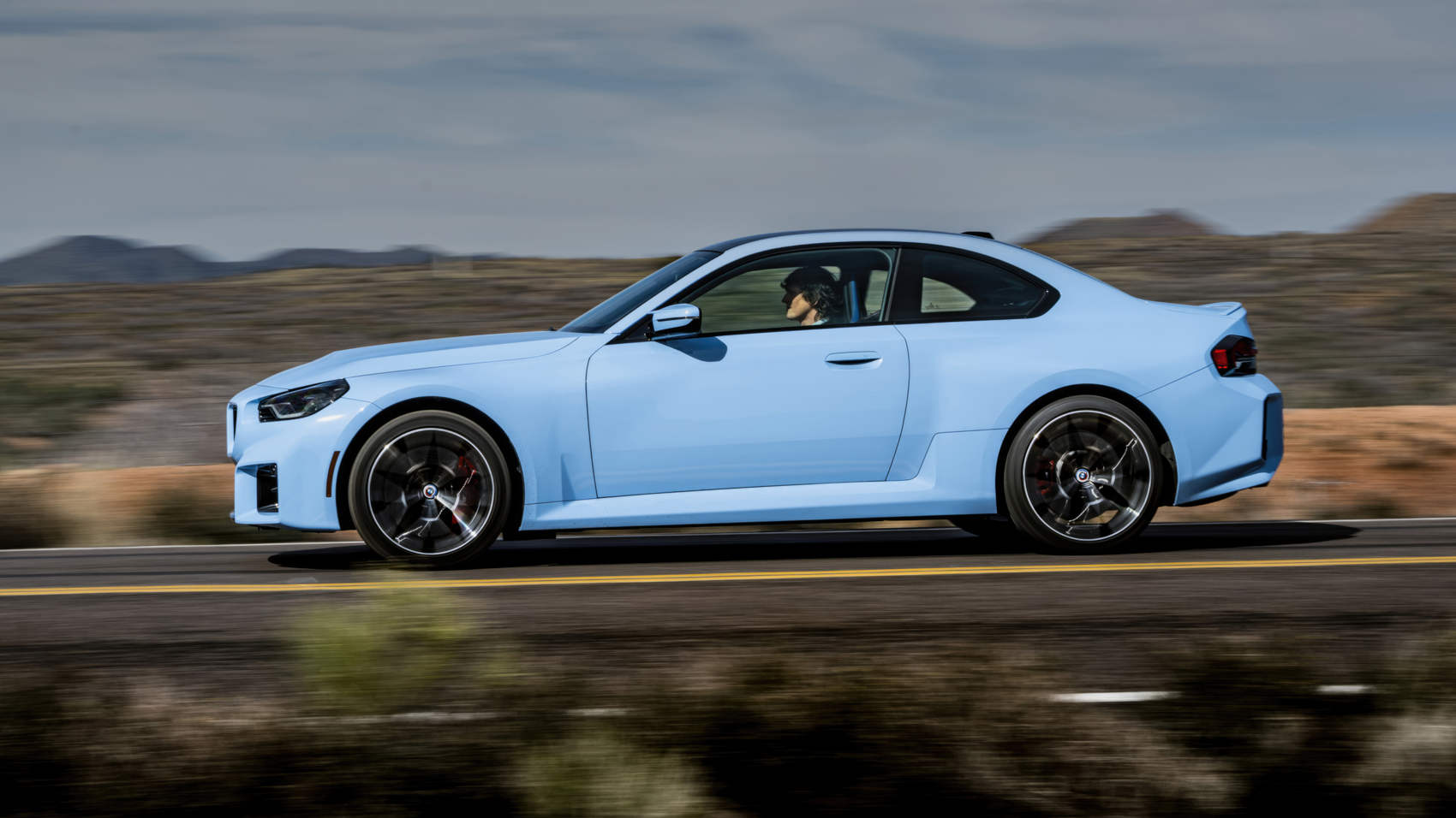 BMW M2 G87 - sylwetka auta