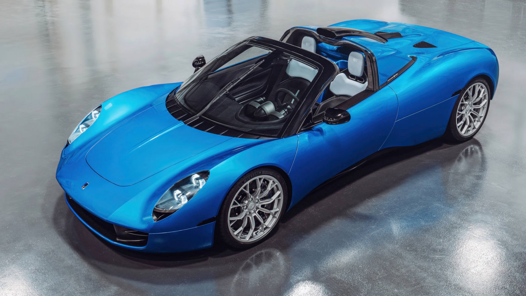 GMA T.33 Spider lewy przód z góry