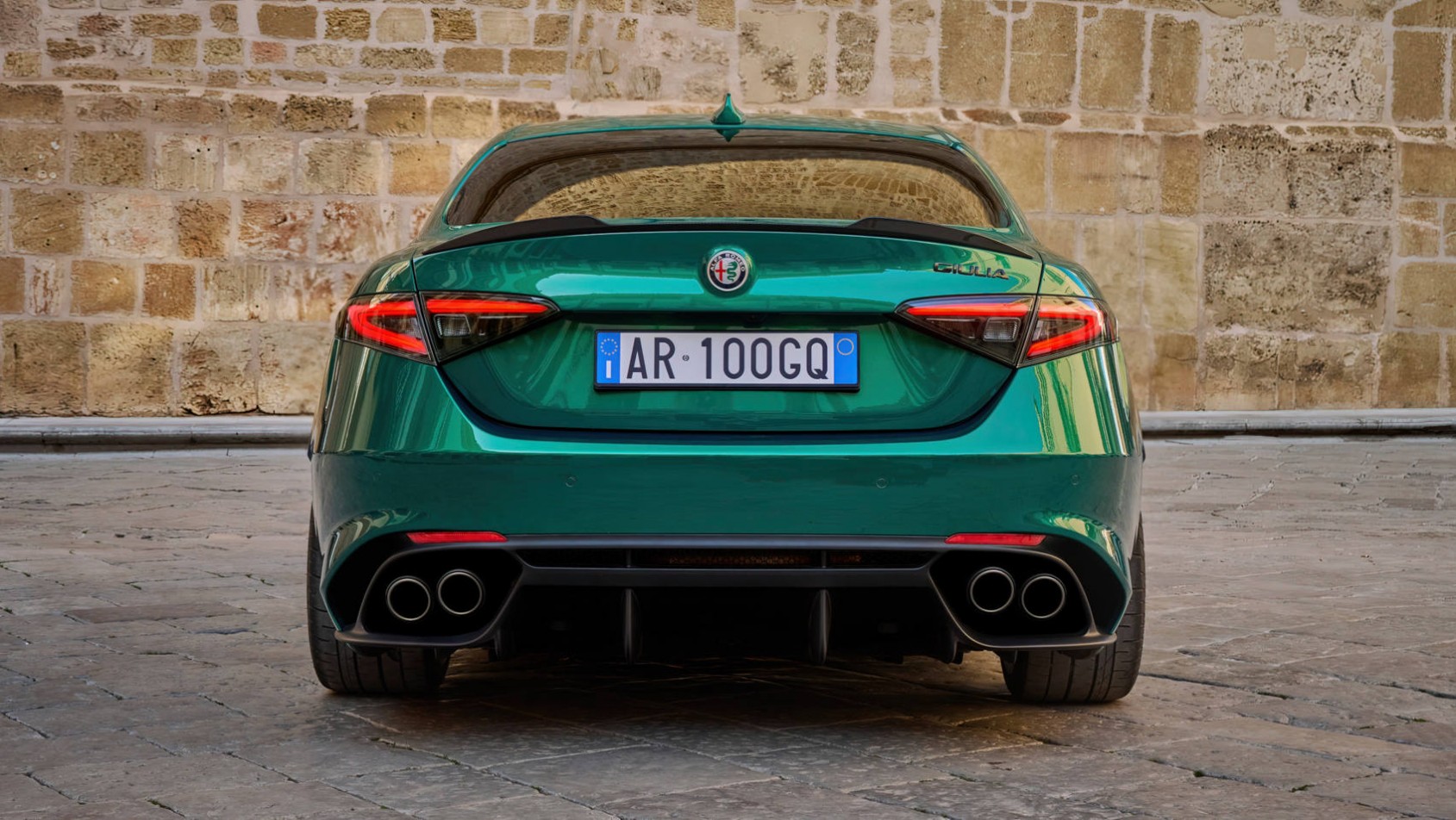 Alfa Romeo Giulia Q 100th Anniversario tył