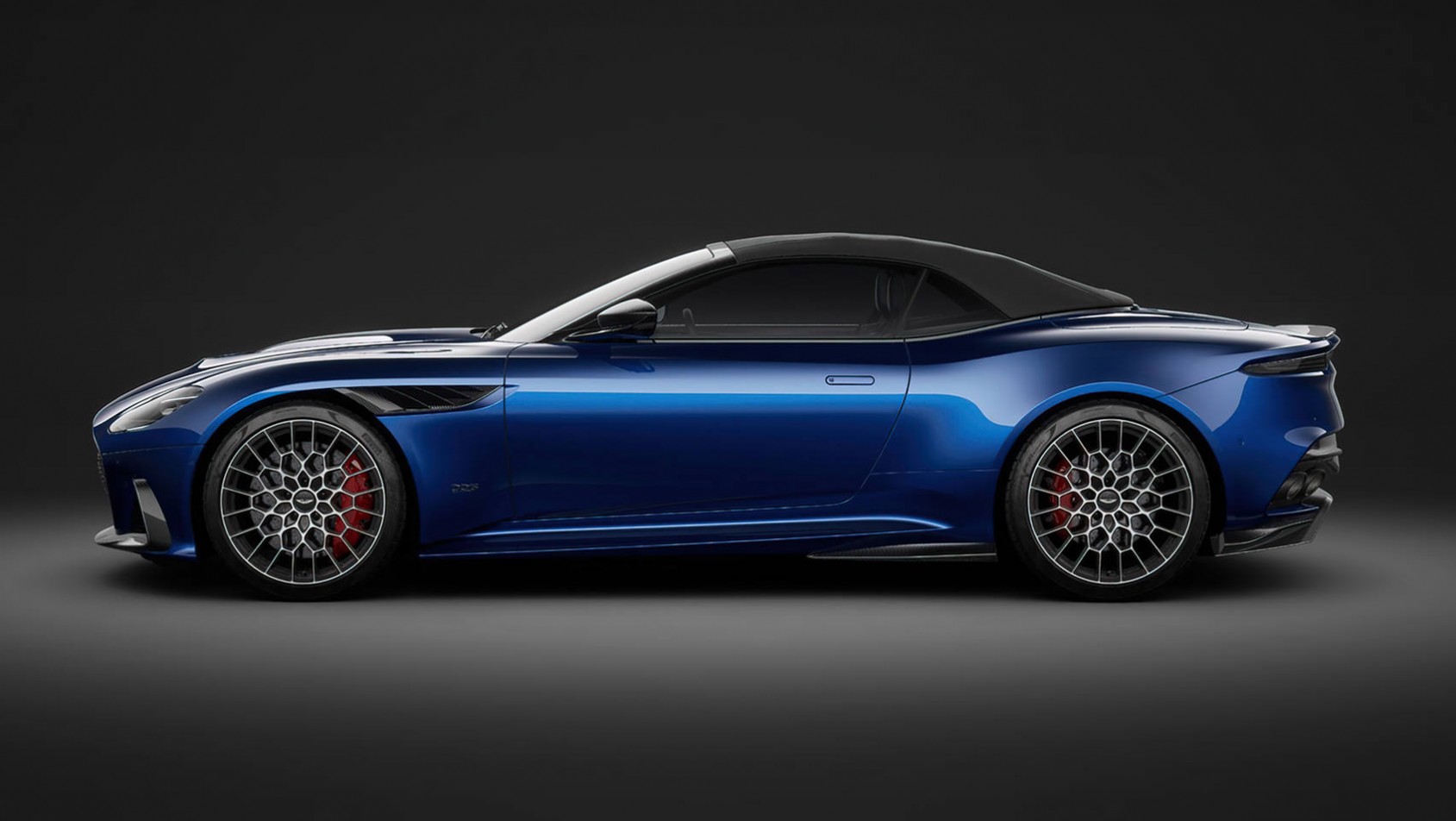 Aston Martin DBS 770 Ultimate Volante  zamknięty dach