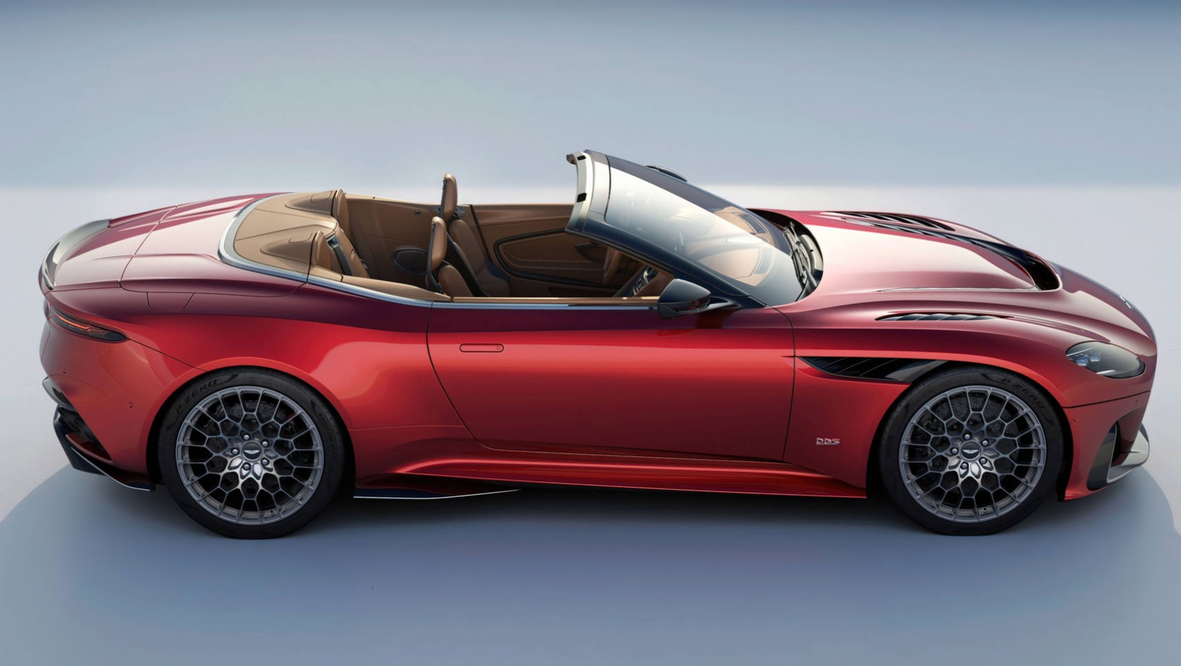 Aston Martin DBS 770 Ultimate Volante czerwony sylwetka