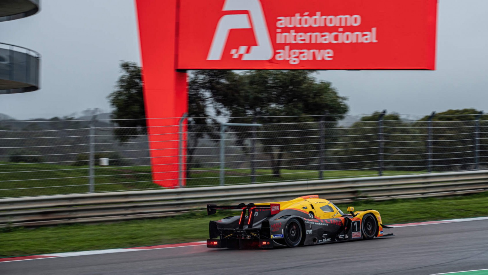 Ligier JS P320 - na torze w Portugalii