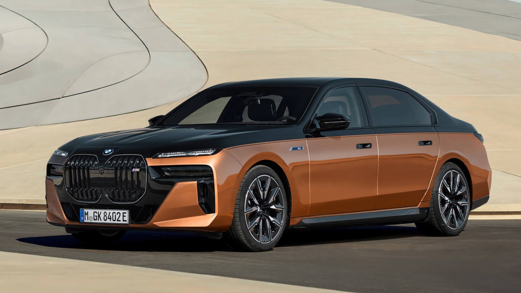 BMW i7 M70 zdjęcie główne