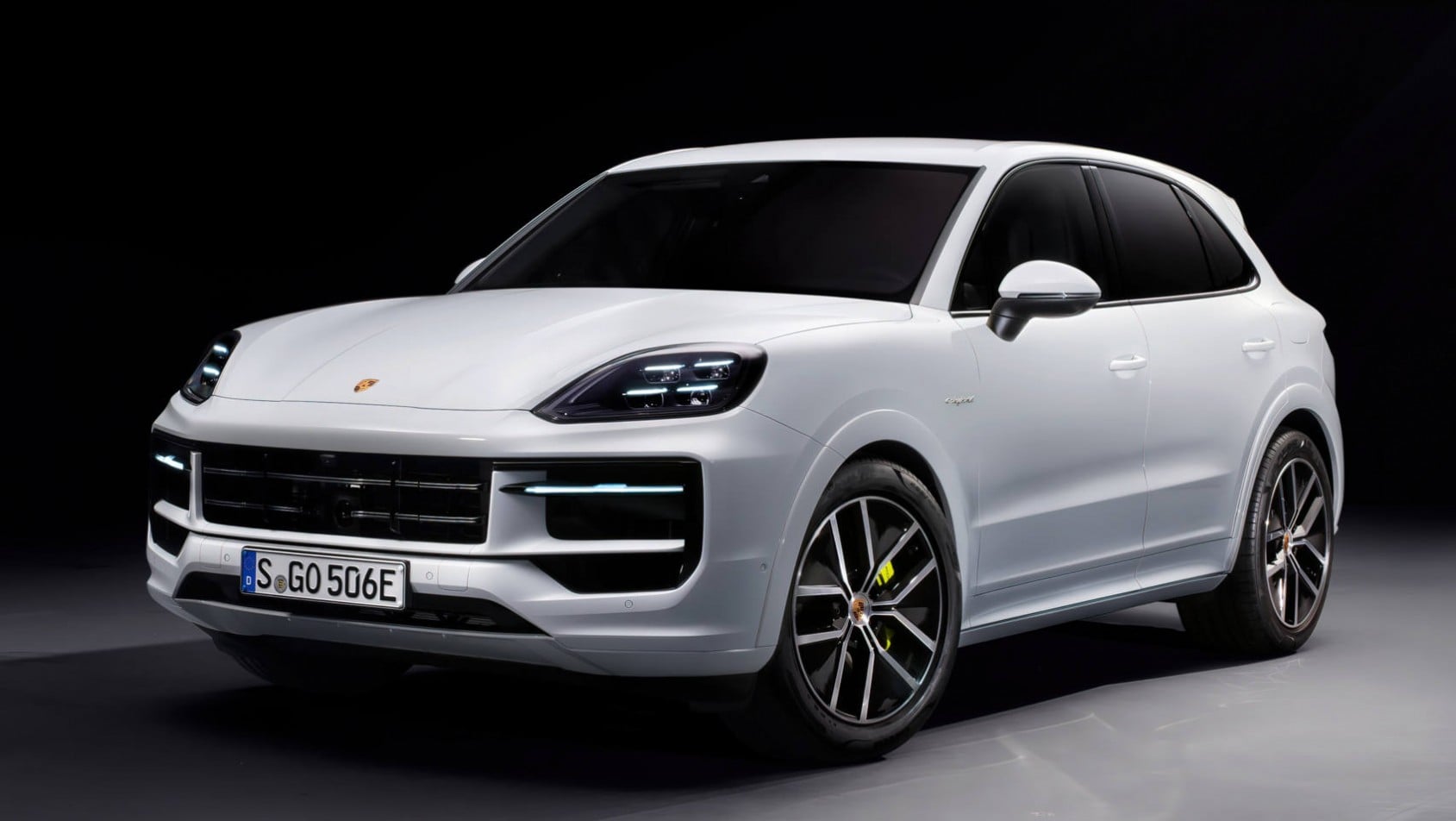 Porsche Cayenne 2023 SUV hybryda