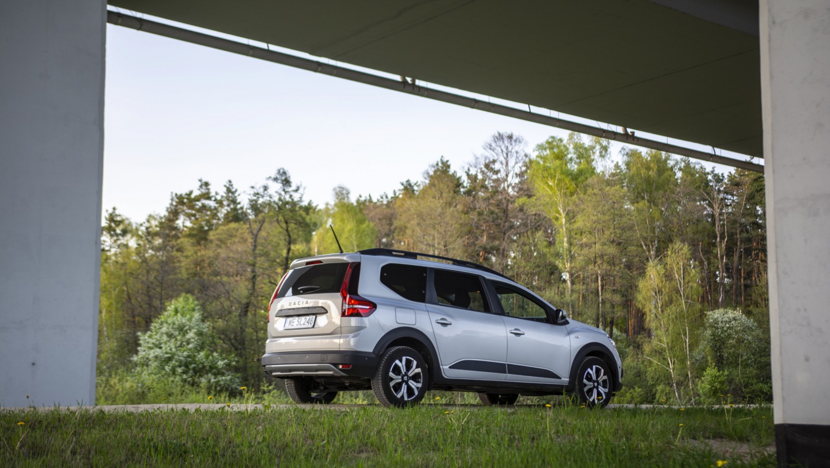 Test Dacia Jogger tył perspektywa