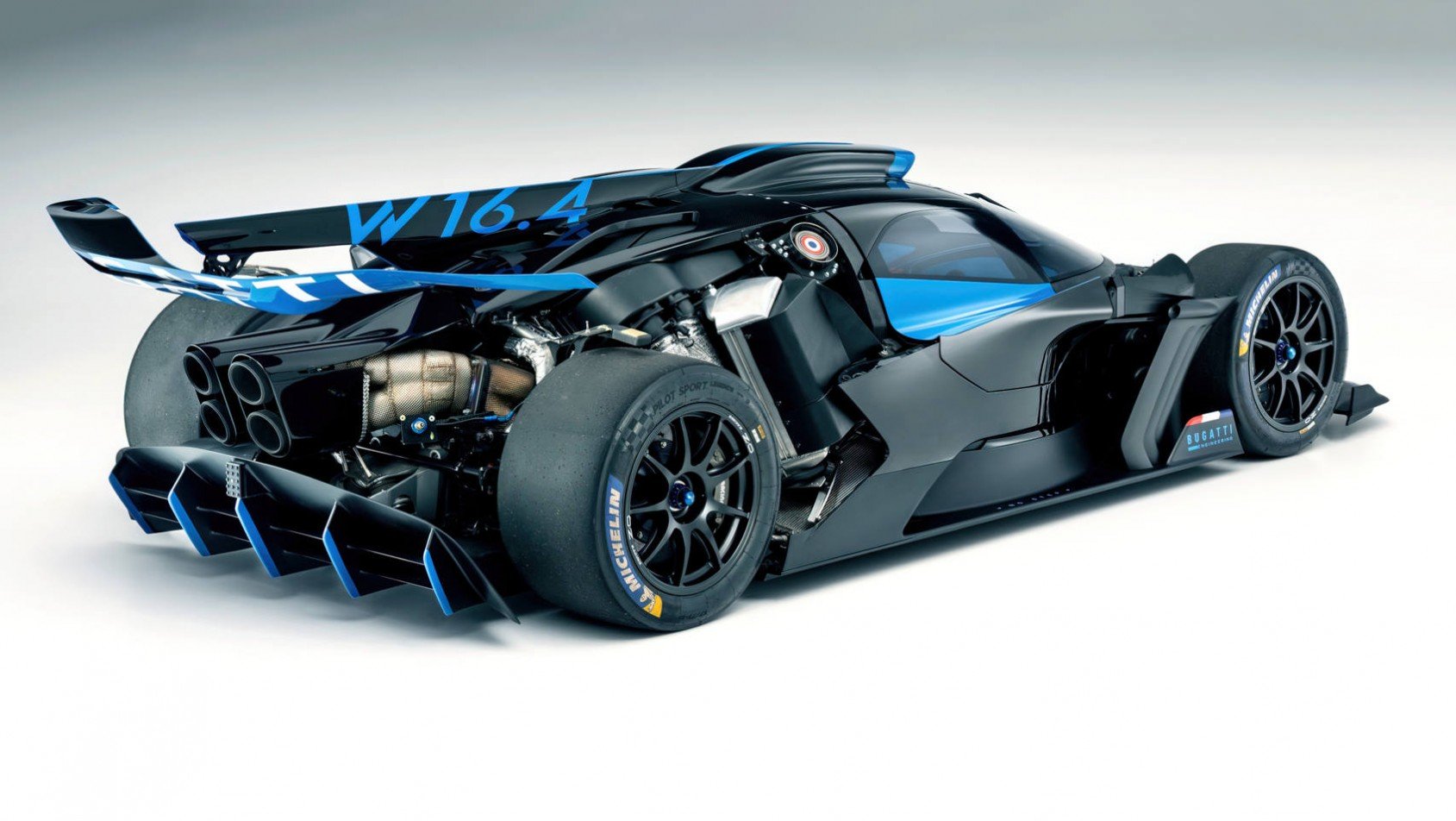 Bugatti Bolide Bugatti Bolide bez nadwozia tył