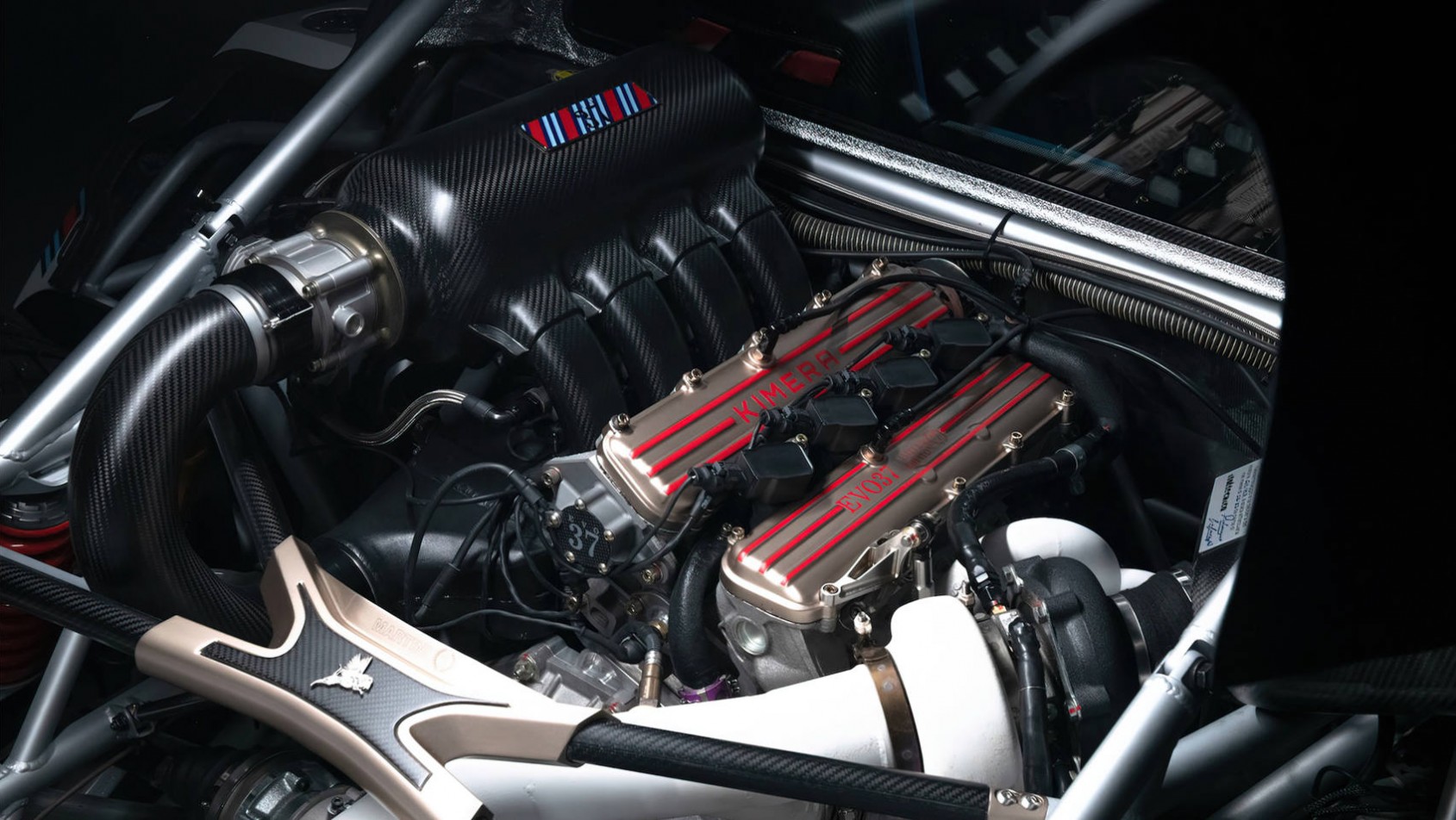 Lancia 037 Kimera EVO37 Martini 7 restomod silnik