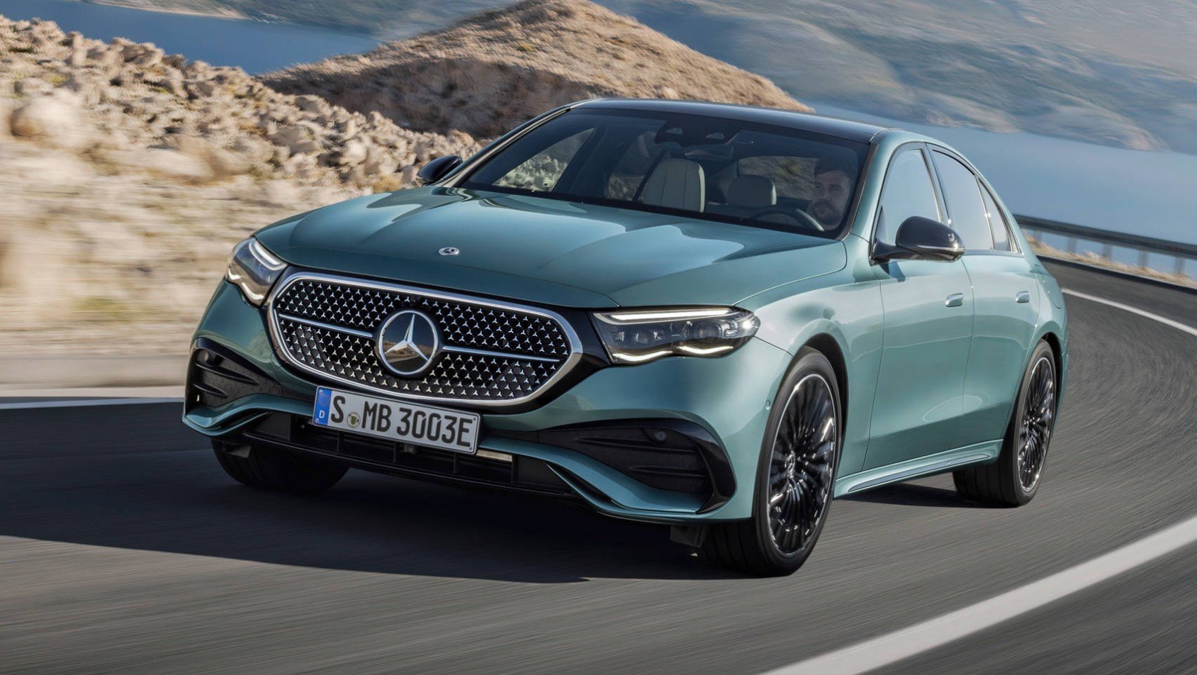 2023 Mercedes-Benz klasa E W214 opcjonalny grill