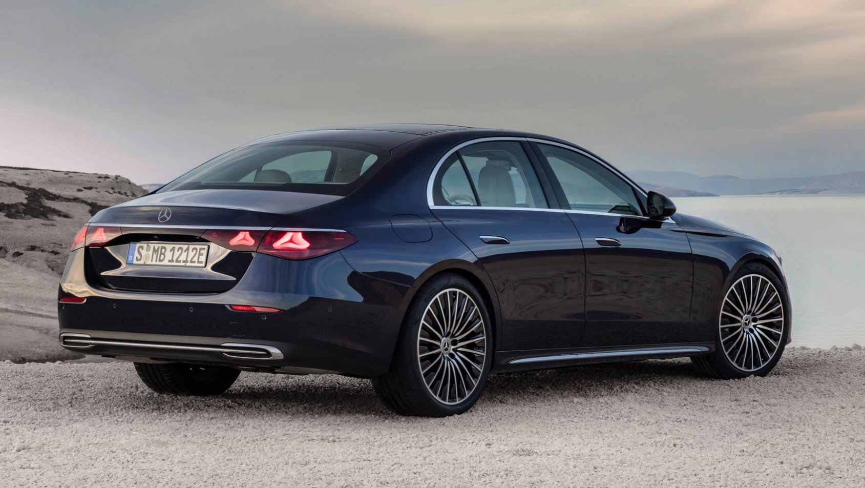 2023 Mercedes-Benz klasa E W214 prawy tył