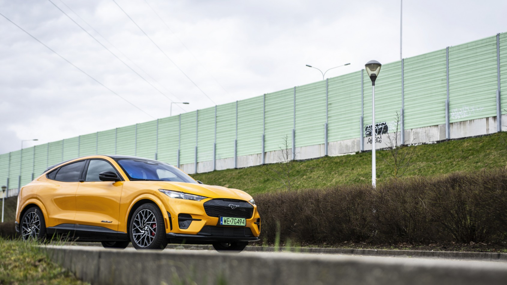 Ford Mustang Mach-E GT przód