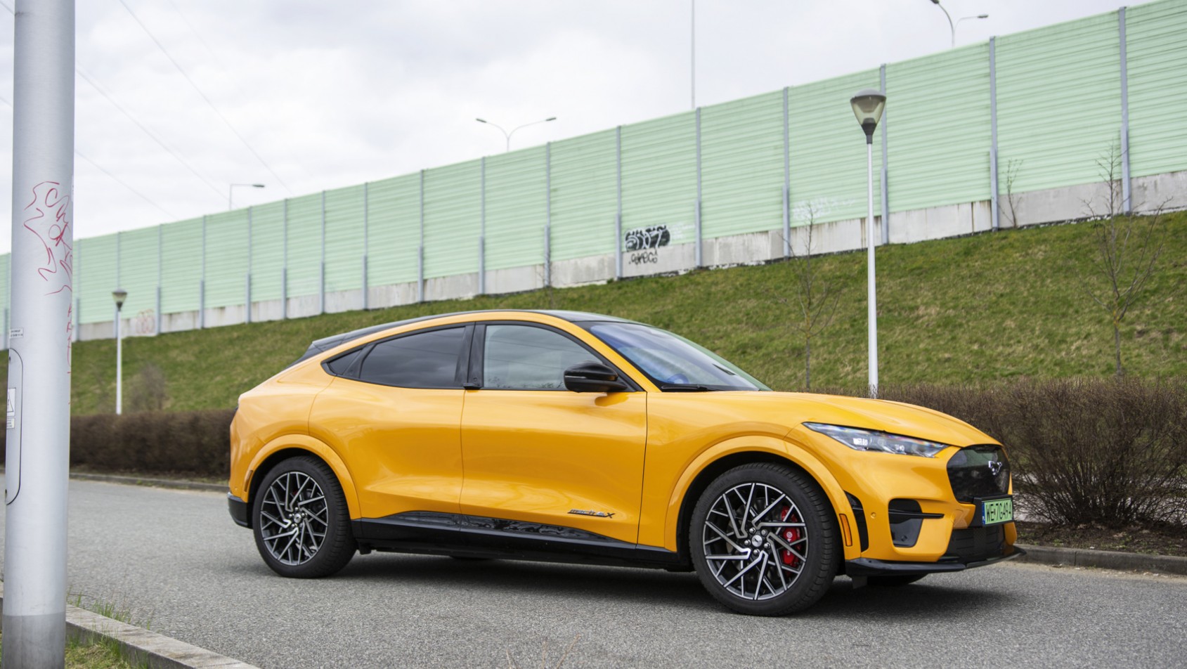 Ford Mustang Mach-E GT sylwetka