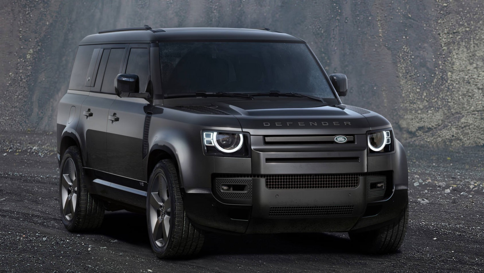 Land Rover Defender 130 V8 przód