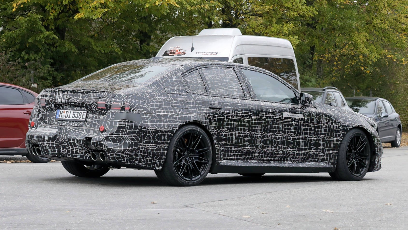 2024 BMW M5 PHEV spyshot