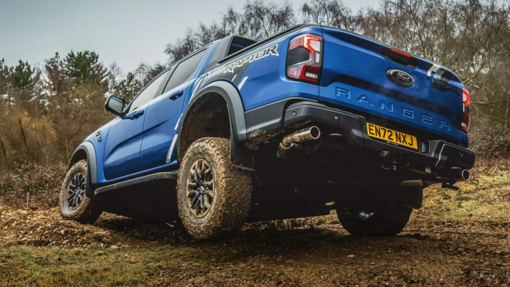 Ford Ranger Raptor 2023 - widok z tyłu