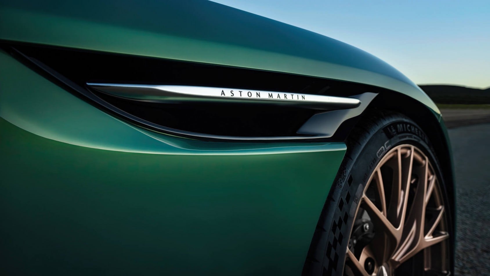 Aston Martin DB12 detal nadwozia